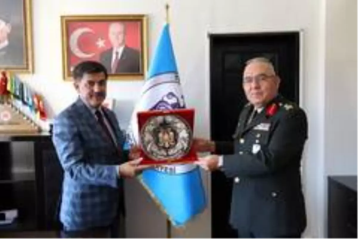 Tuğgeneral Şan\'dan Başkan Aksun\'a ziyaret