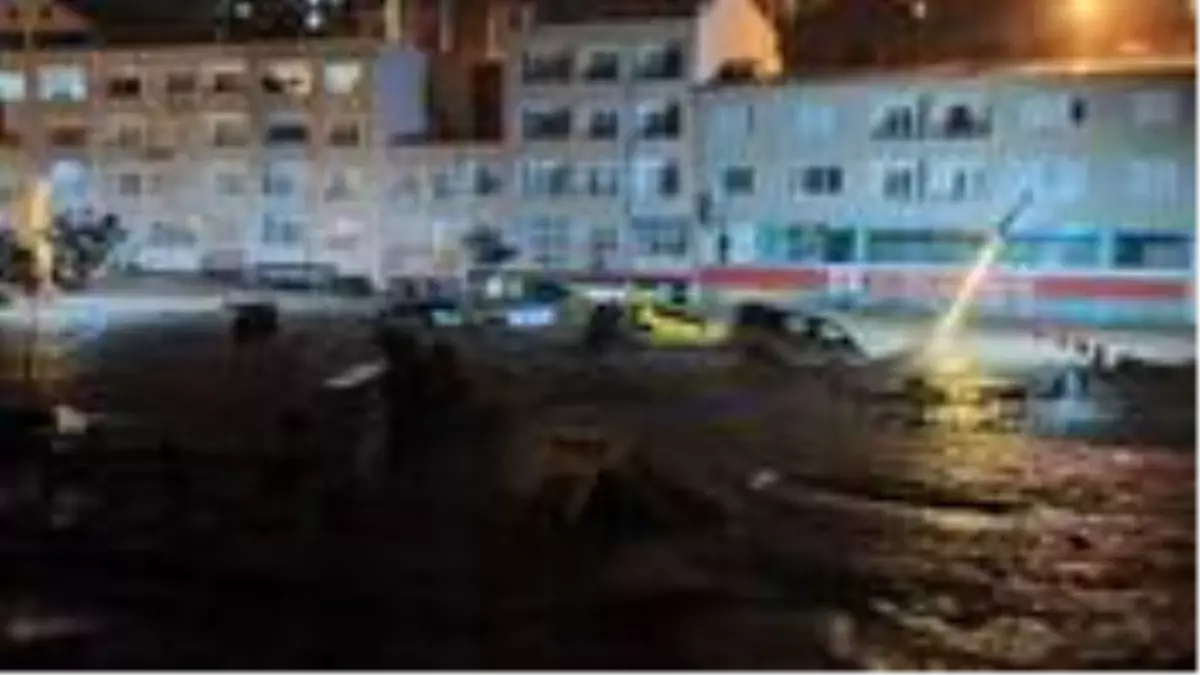 AK Parti Milletvekili Cemal Öztürk: Dereli\'deki sel felaketinde 3 kişinin kayıp olduğu yönünde bilgi geldi