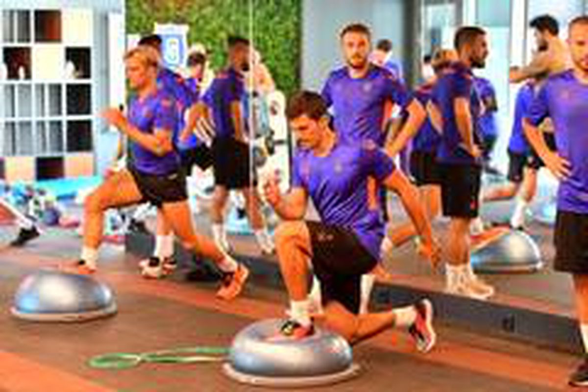 Başakşehir salonda çalıştı