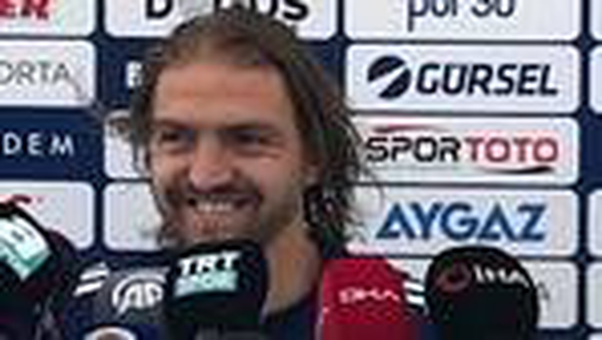 Caner Erkin: \'Çok kırıldım, Fenerbahçe benim için bir aşk\'
