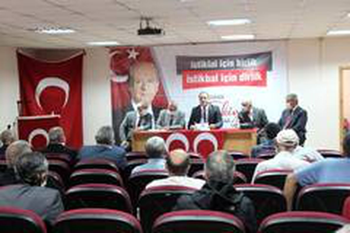 MHP ilçe kongrelerine üç ilçe ile devam etti