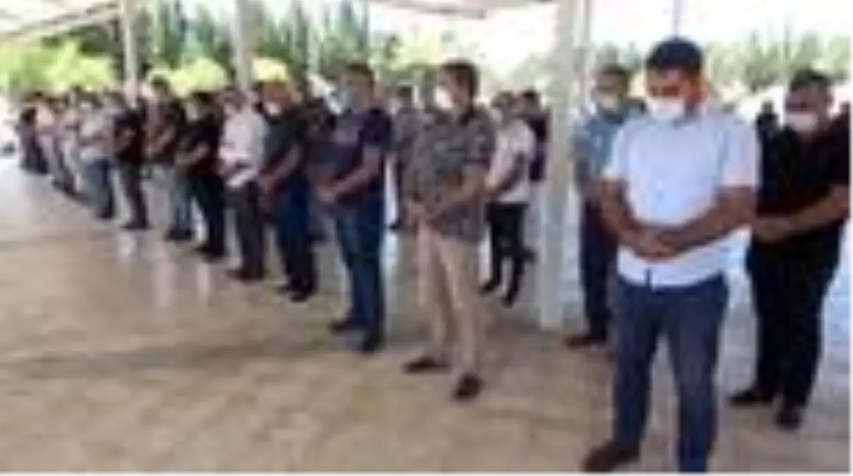 Osmanlı paşasının torunu Lyoen, Adana\'da defnedildi