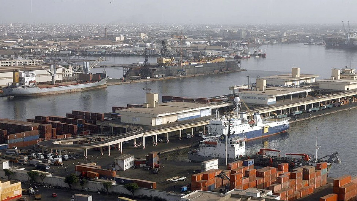Senagal, Dakar limanındaki 2700 ton amonyum nitrattan \'kurtulmaya çalışıyor\'