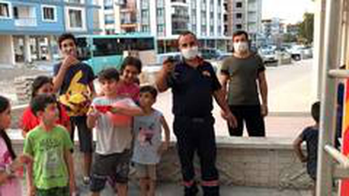Son dakika haber | Başı sıkışan hayvanların imdadına itfaiye koştu