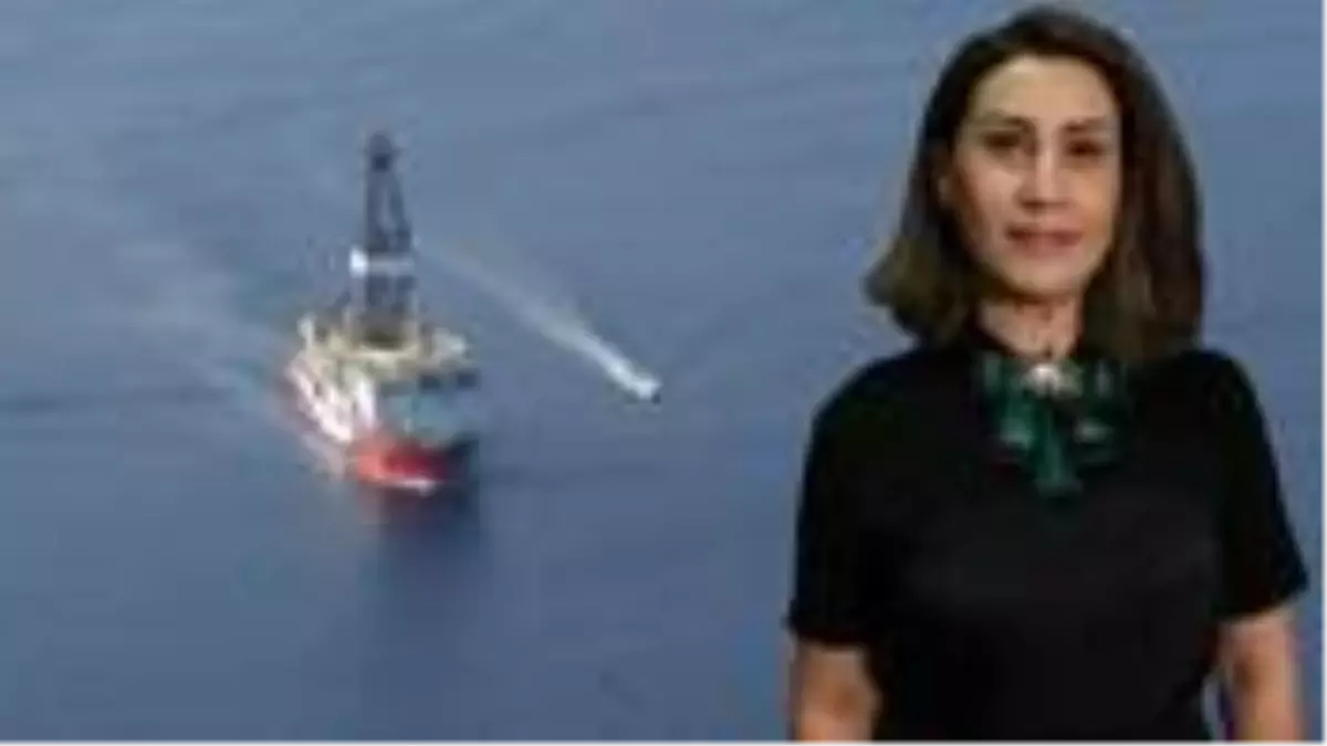 "Çırpınırdı Karadeniz" şarkısıyla bilinen Azerin: Dünya tarihinde yeni bir devir açıldı