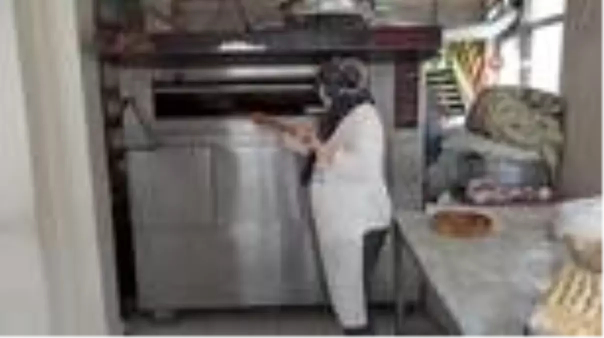 Coğrafi tescil alan beyaz baklava ve cevizli kömece yoğun ilgi