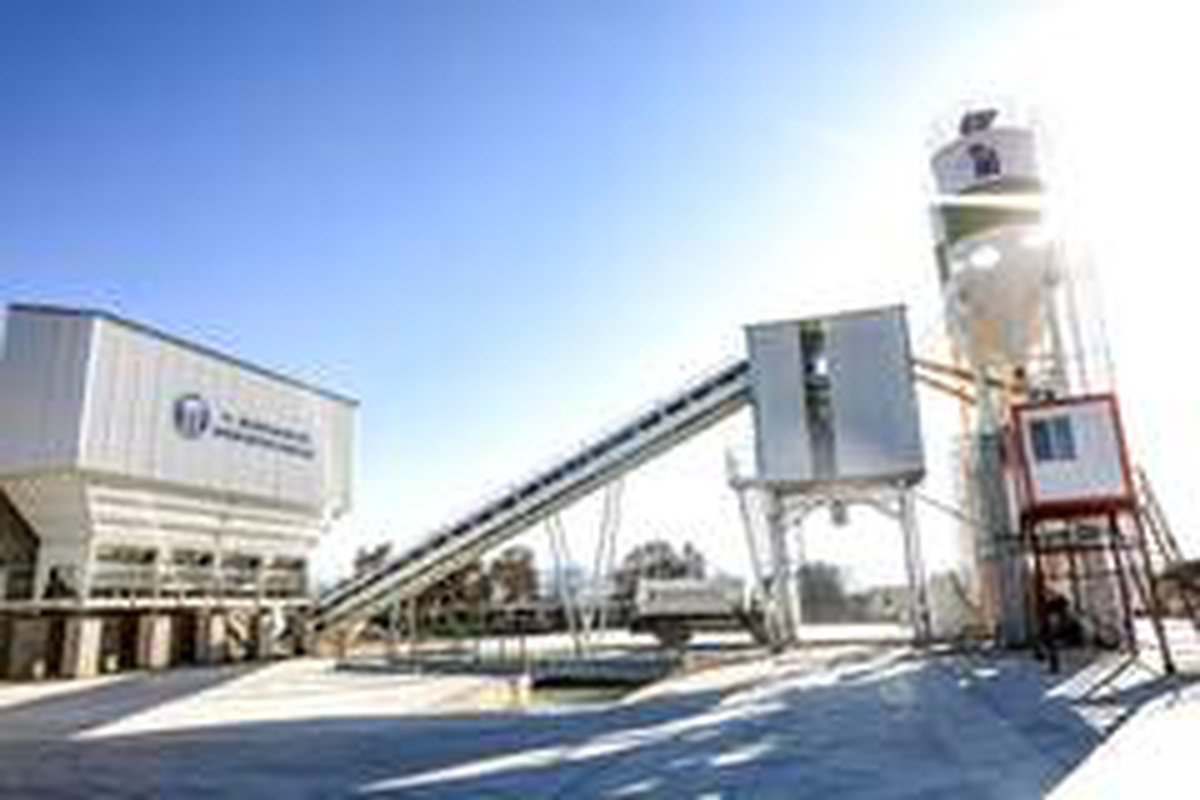 Didim sokakları beton santrali ile yenileniyor