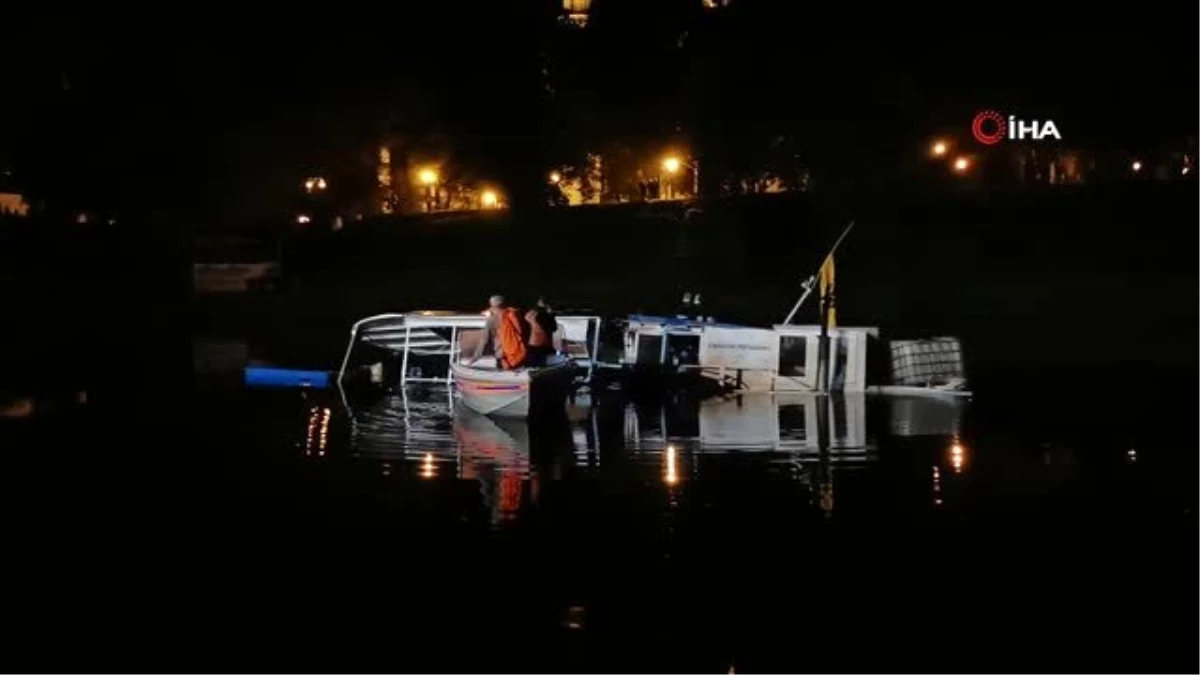 Rusya\'da nehirde batan tekneden 25 kişi kurtarıldı