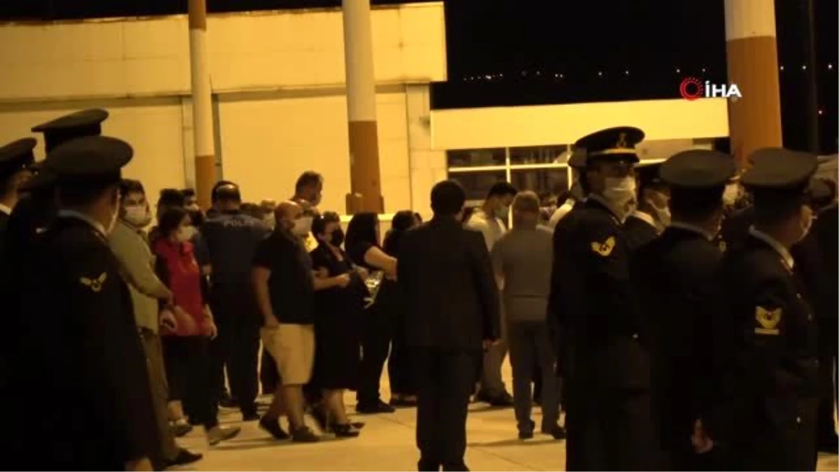 Son dakika haberi | Şehit Kıran\'ın cenazesi memleketi Çanakkale\'ye getirildi