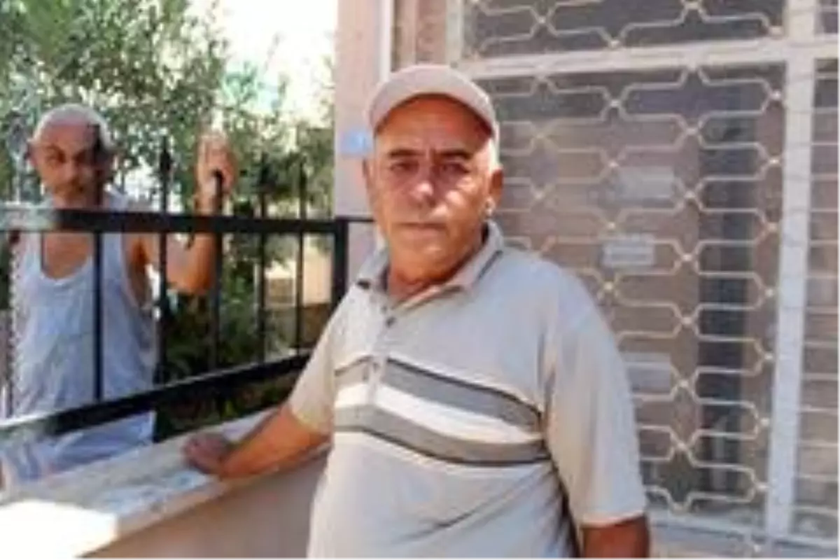 Antalya\'da görme engelli vatandaş anne ve 4 çocuğunu yangınların arasından kurtardı