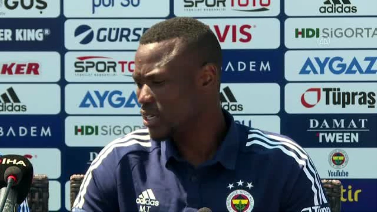 Son dakika haberi: Fenerbahçe\'nin yeni transferi Mame Thiam: "Burada olduğum için çok mutluyum" (2)