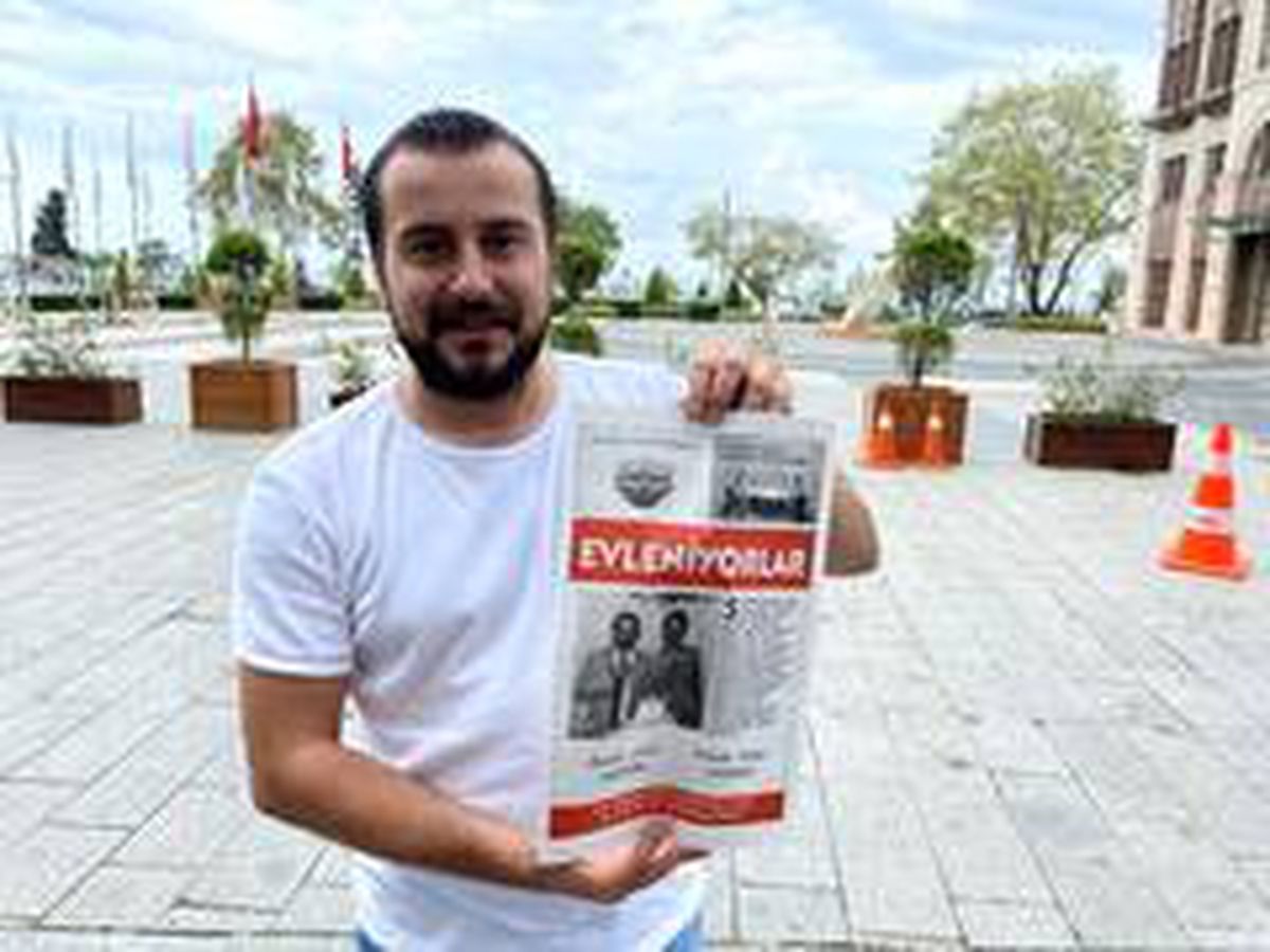 Son dakika! Gazete gibi düğün davetiyesi