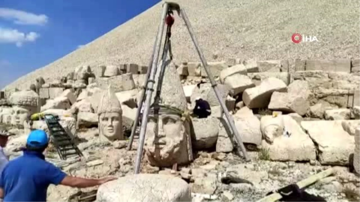 Nemrut Dağı\'ndaki 2060 yıllık heykel kurtarıldı