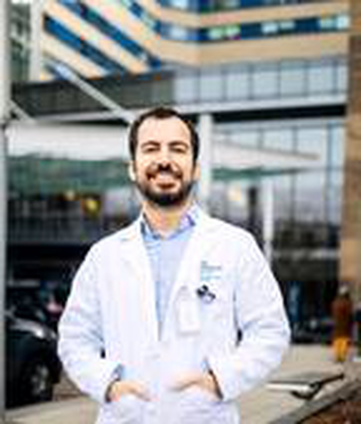 Yale\'deki Türk doktor uyardı: New York sokaklardaki kamyon morglardan en az vaka sayısına,...