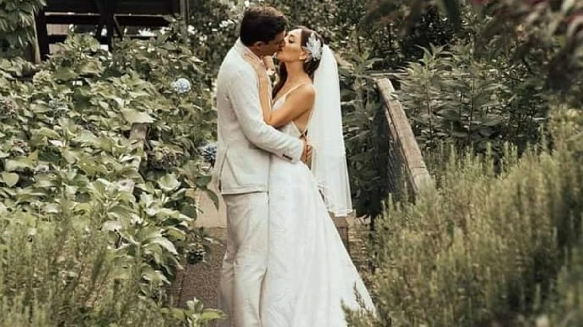 Cansel Elçin ve Zeynep Tuğçe Bayat, sessiz sedasız evlendi