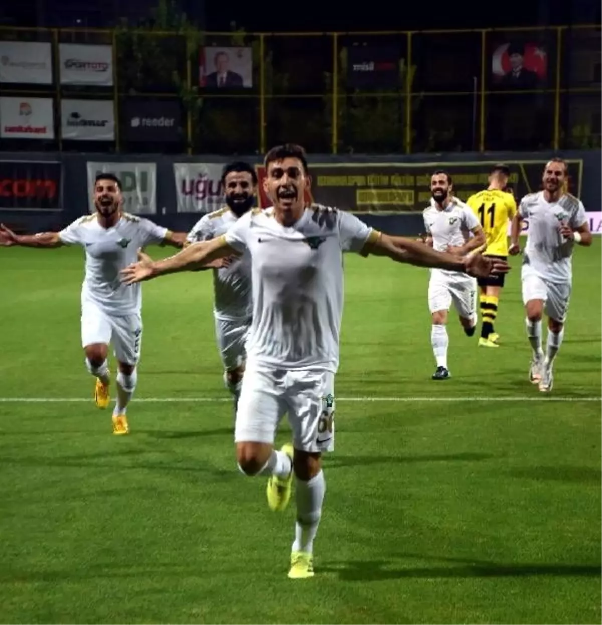 Son dakika haberleri | Akhisarspor\'un güvencesi gençler