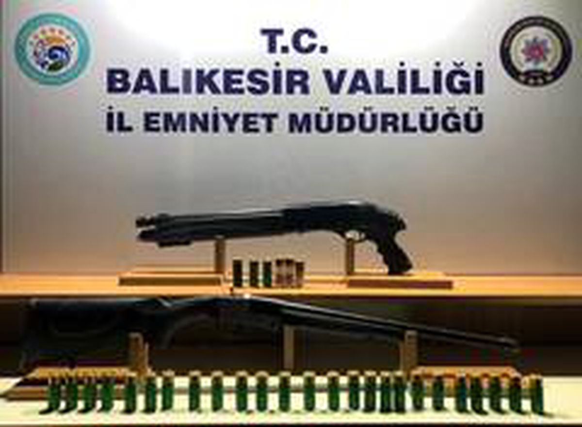 Son dakika haberleri... Balıkesir polisinden silah operasyonu