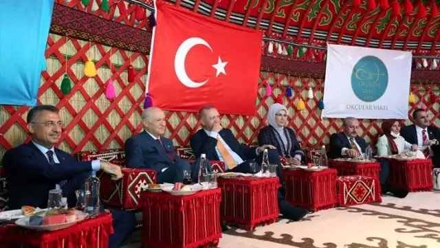 Cumhurbaşkanı Erdoğan, Ahlat'ta Malazgirt Zaferi etkinliklerini izledi