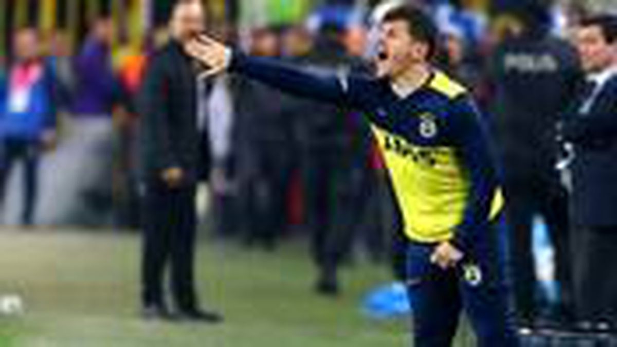 Fenerbahçeli Emre Belözoğlu, Başakşehir'in yıldızı Visca ile buluştu