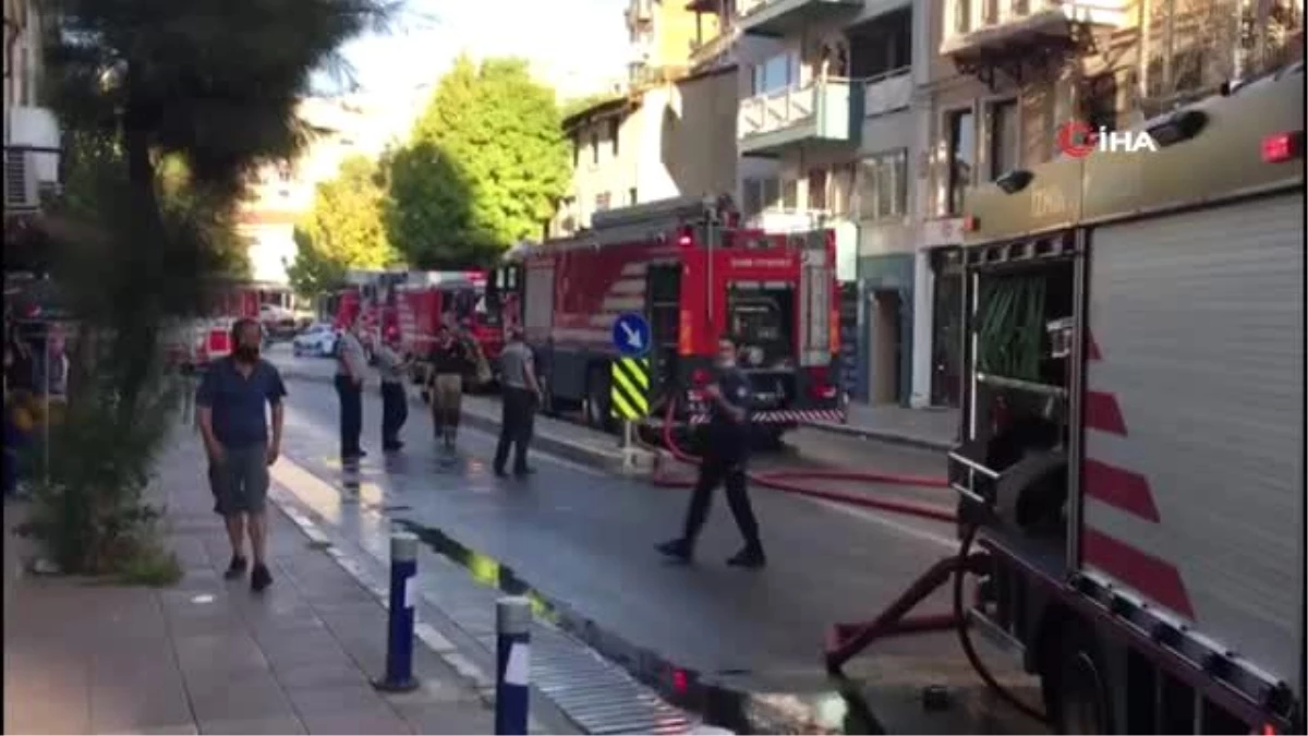Son dakika haberleri | İzmir\'de tarihi yapıda korkutan yangın