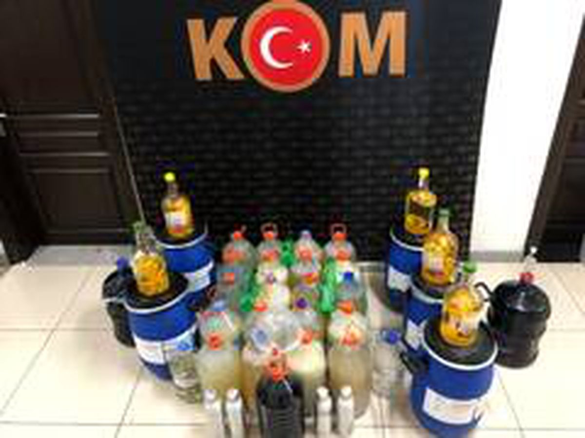 Mersin\'de 425 litre sahte içki ele geçirildi