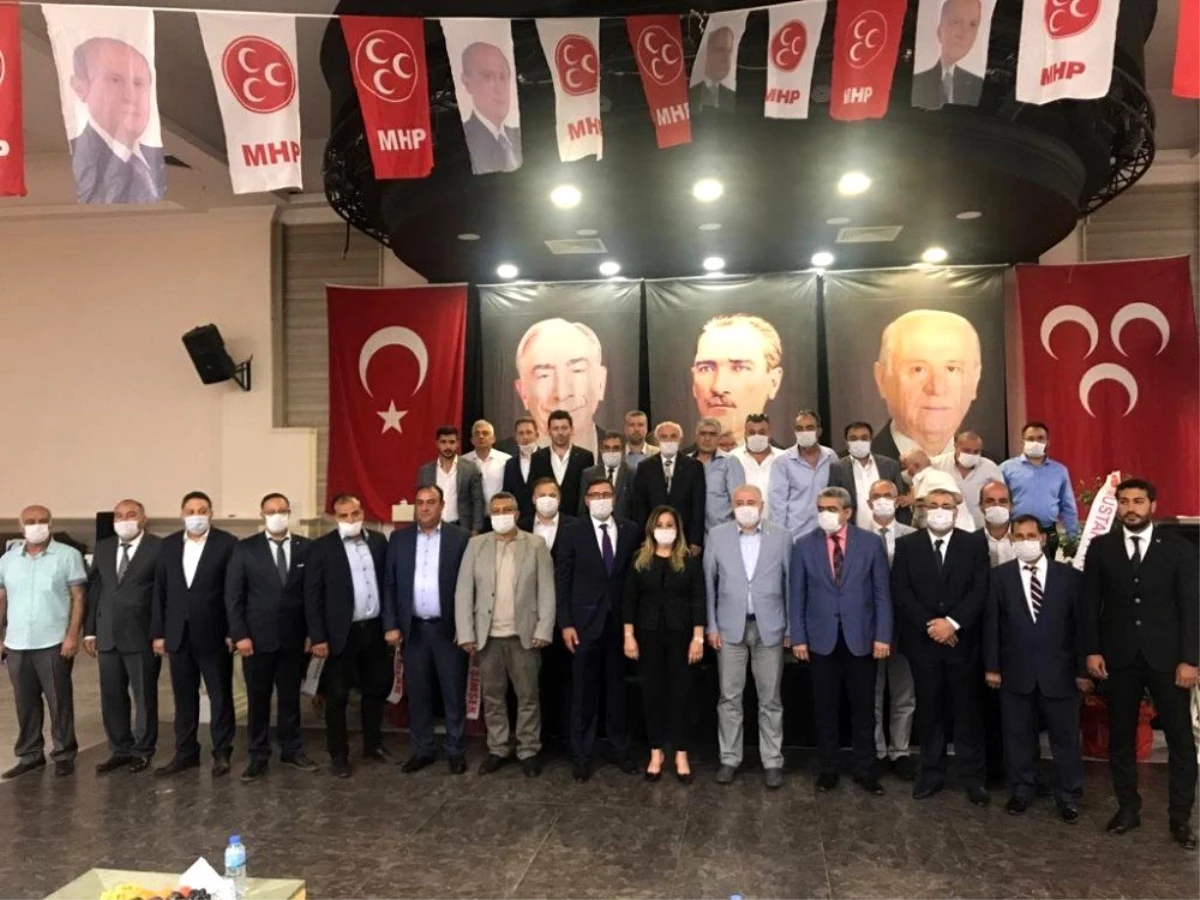Murat İnan yeniden MHP Kuşadası ilçe başkanı seçildi