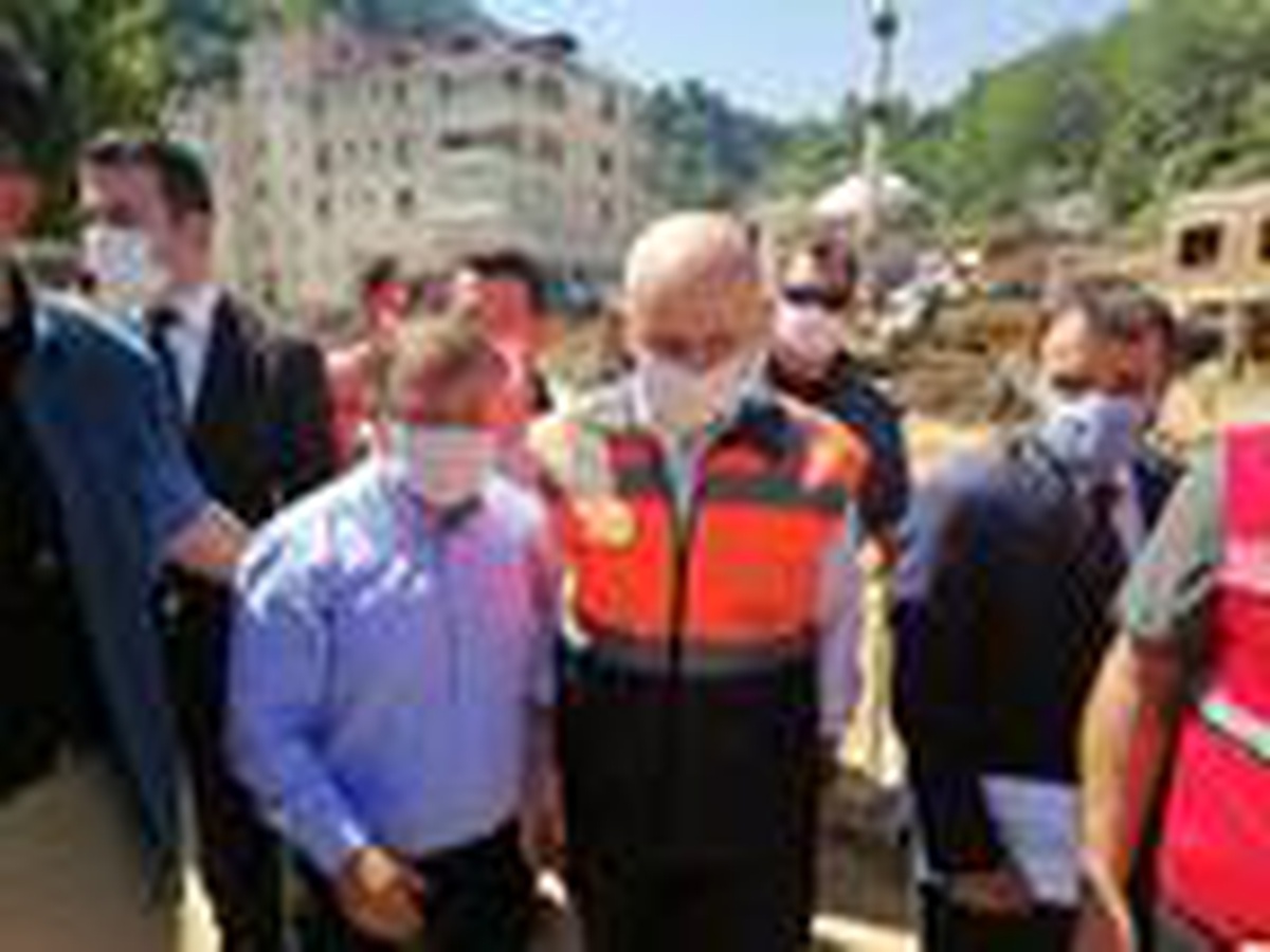Son dakika haber... Selde kaybolan ailenin son sözleri \'kurtarın\' olmuş (6)