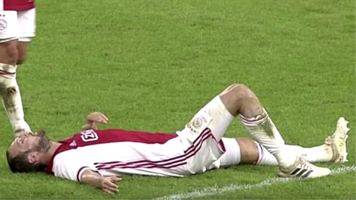 Kalp pili bozulan Ajax\'lı Daley Blind, Hertha Berlin maçında birden yere yığıldı