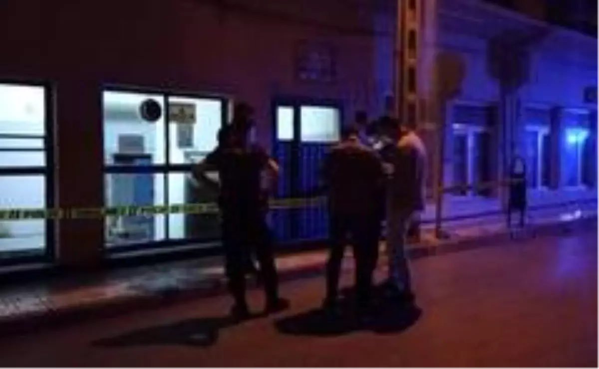 Son dakika haberi! Birlikte yaşadığı adam tarafından bıçaklanan kadın ağır yaralandı