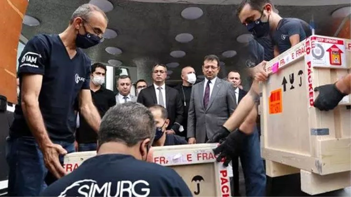 Fatih Sultan Mehmet Han\'ın Tablosu, İBB\'nin Saraçhane\'deki binasına konuldu