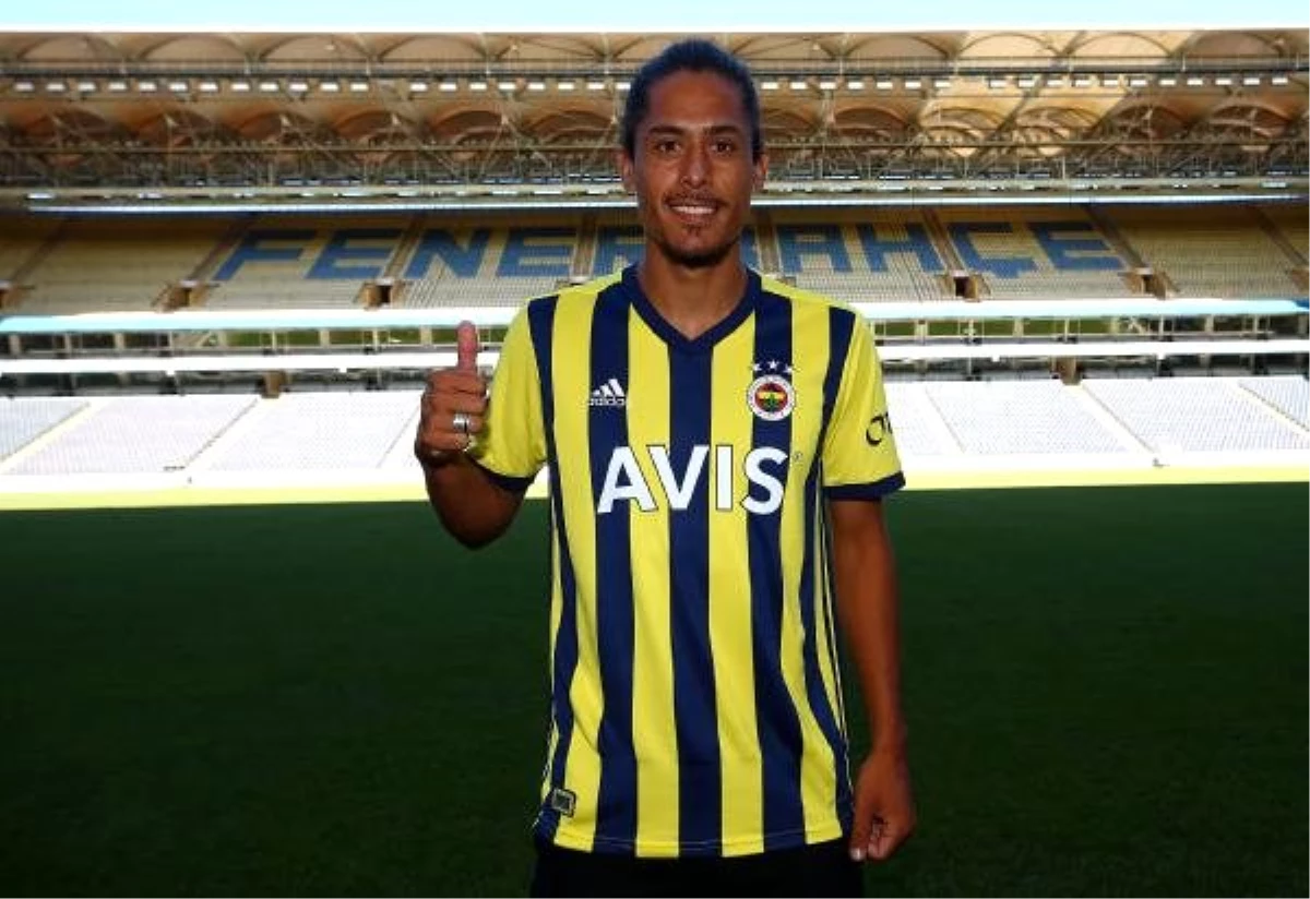 Fenerbahçe, Mauricio Lemos\'u 3 yıllığına renklerine bağladı