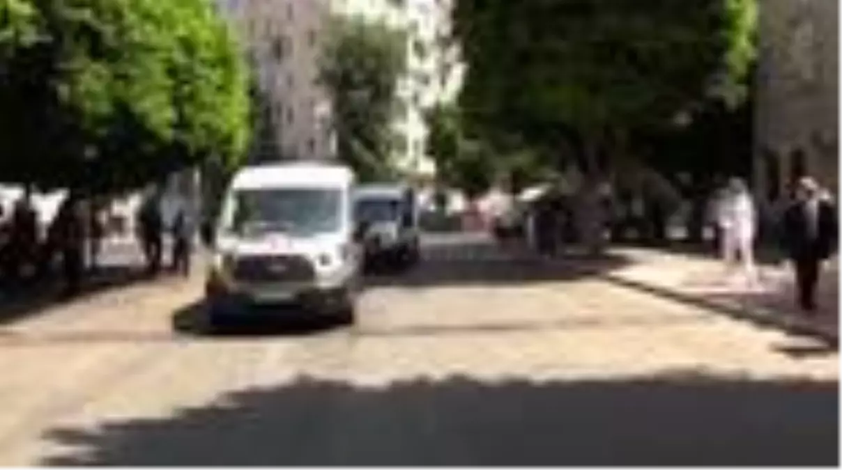 Son dakika haberleri: Hakkari\'de şehit olan asker son yolculuğuna uğurlandı