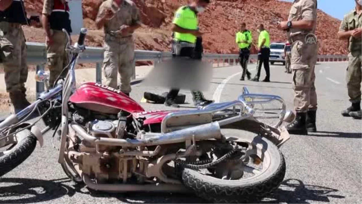 Son dakika haberi | Motosiklet bariyerlere çarptı: 1 ölü, 1 yaralı