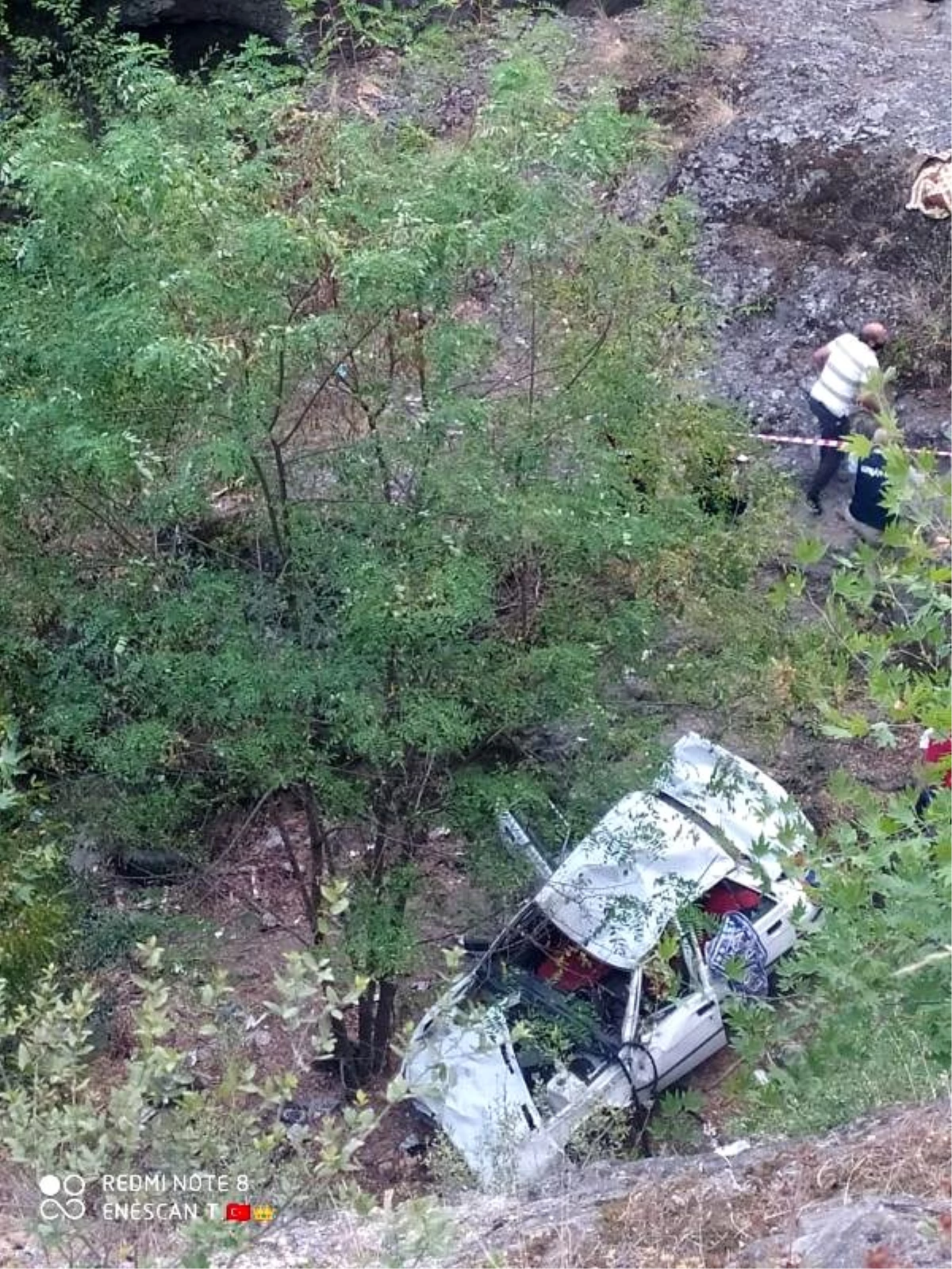 Son dakika haber | Otomobil ormanlık alana uçtu: 1 ölü