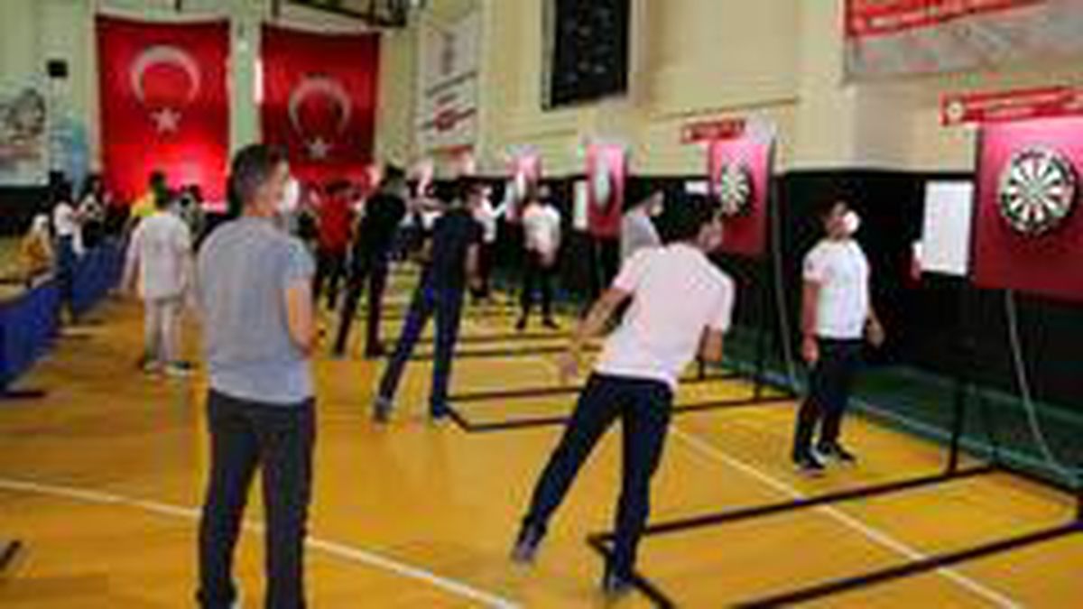 Şanlıurfa\'da dart turnuvası düzenledi