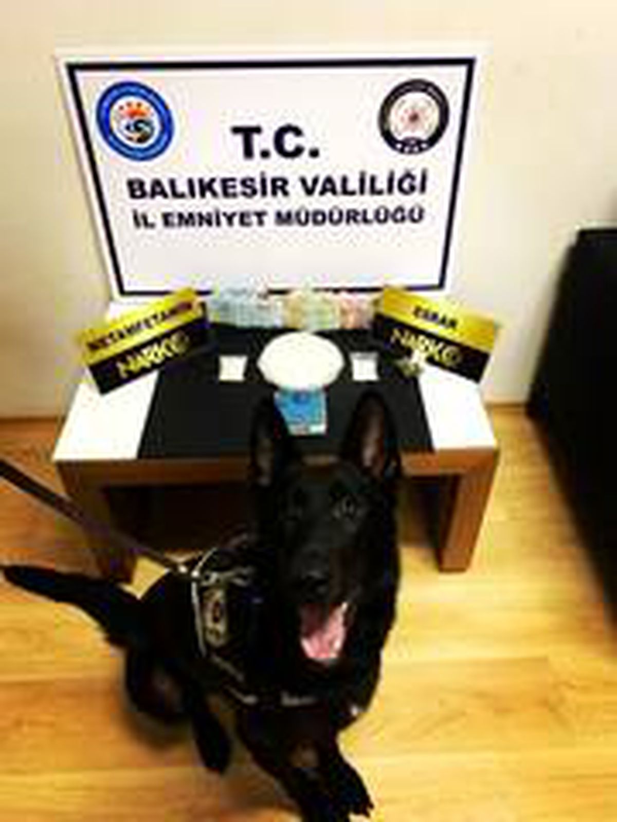 Balıkesir\'de 322 gram uyuşturucu metamfetamin ele geçirildi