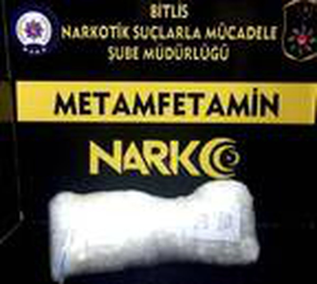 Bitlis\'te, şüpheli araçta 1 kilo metamfetamin ele geçirildi