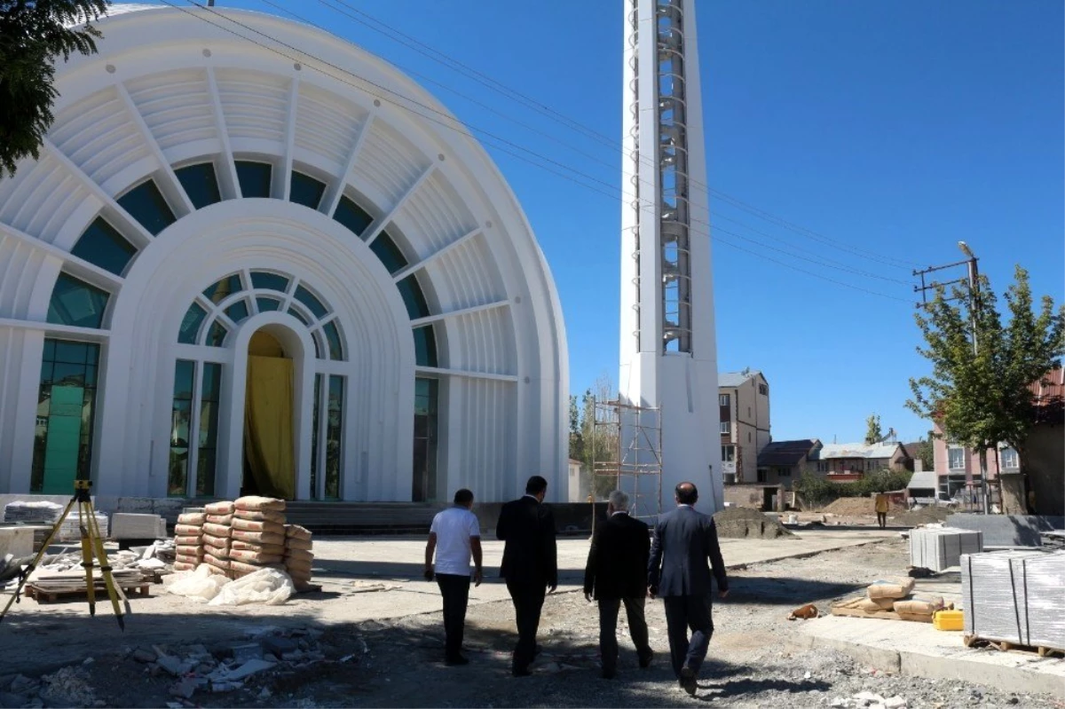 Müftü Topçu, Cami inşaatında incelemelerde bulundu