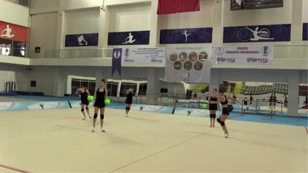 Ritmik Cimnastik Grup Milli Takımı, Avrupa Şampiyonası\'na hazırlanıyor