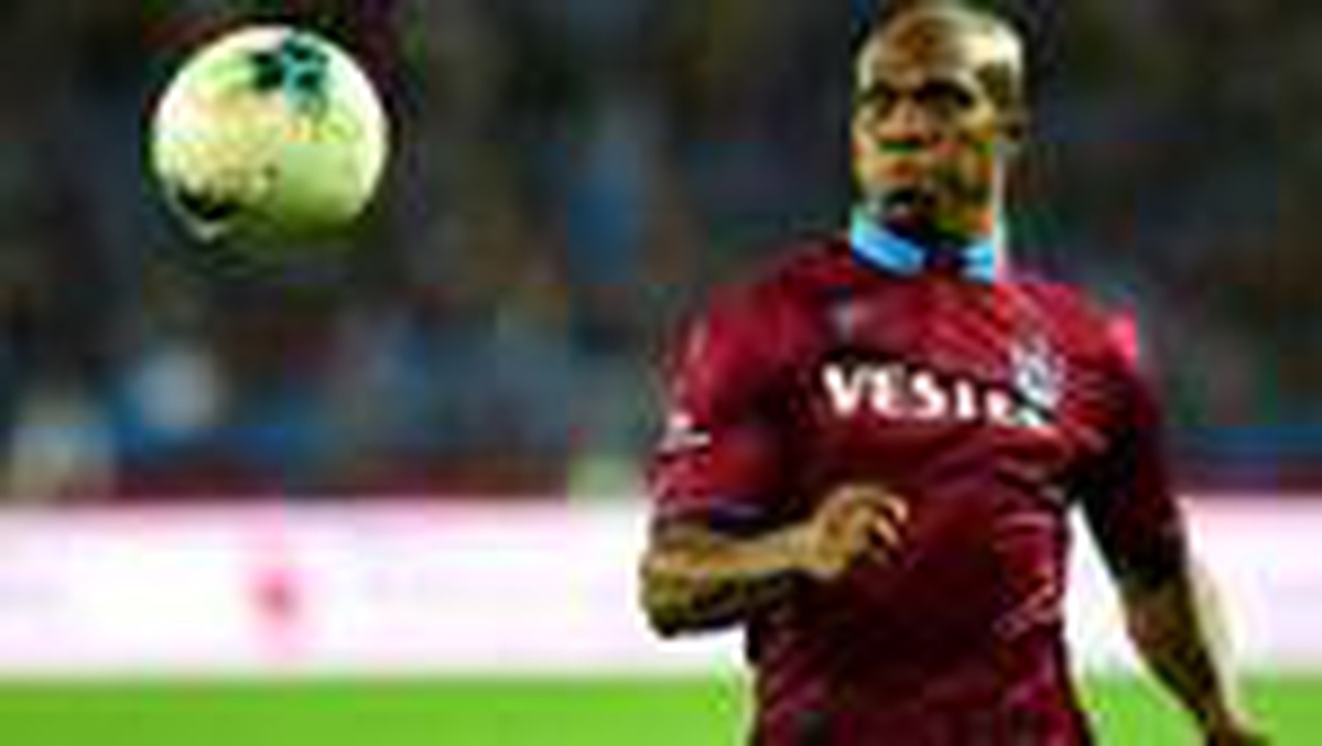 Trabzonspor\'un yıldız ismi Anthony Nwakaeme\'den Fenerbahçe transfer açıklaması