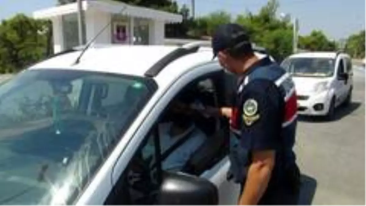 Son Dakika: Antalya\'da jandarma denetimleri sıklaştırdı