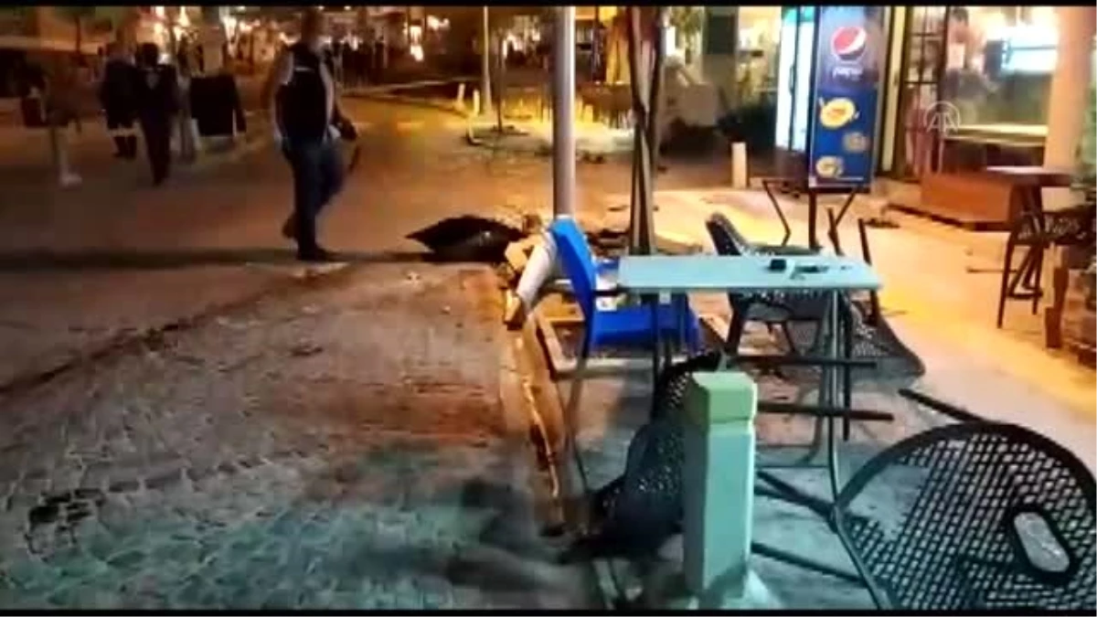 Datça\'da kafe önündeki masada oturanlara otomobil çarptı: 5 yaralı
