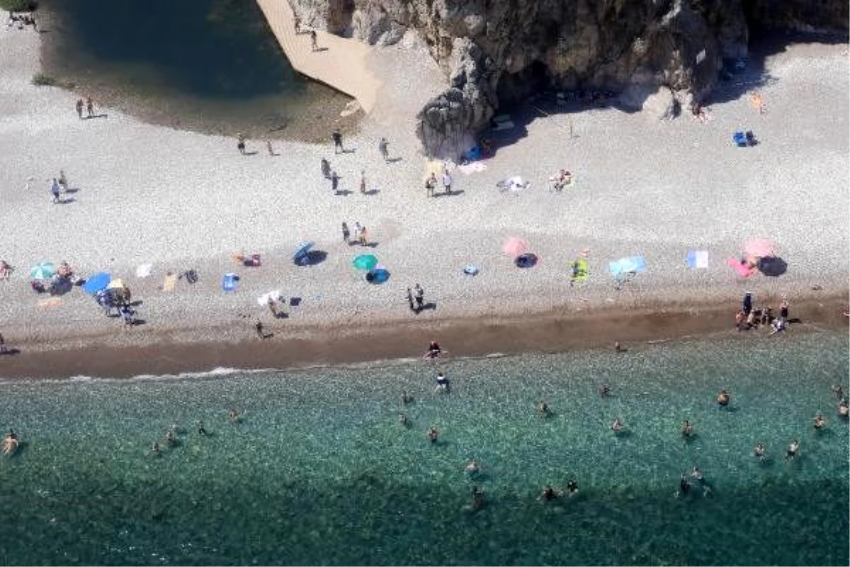 Dünyaca ünlü sahil ve koylarda havadan koronavirüs denetimi