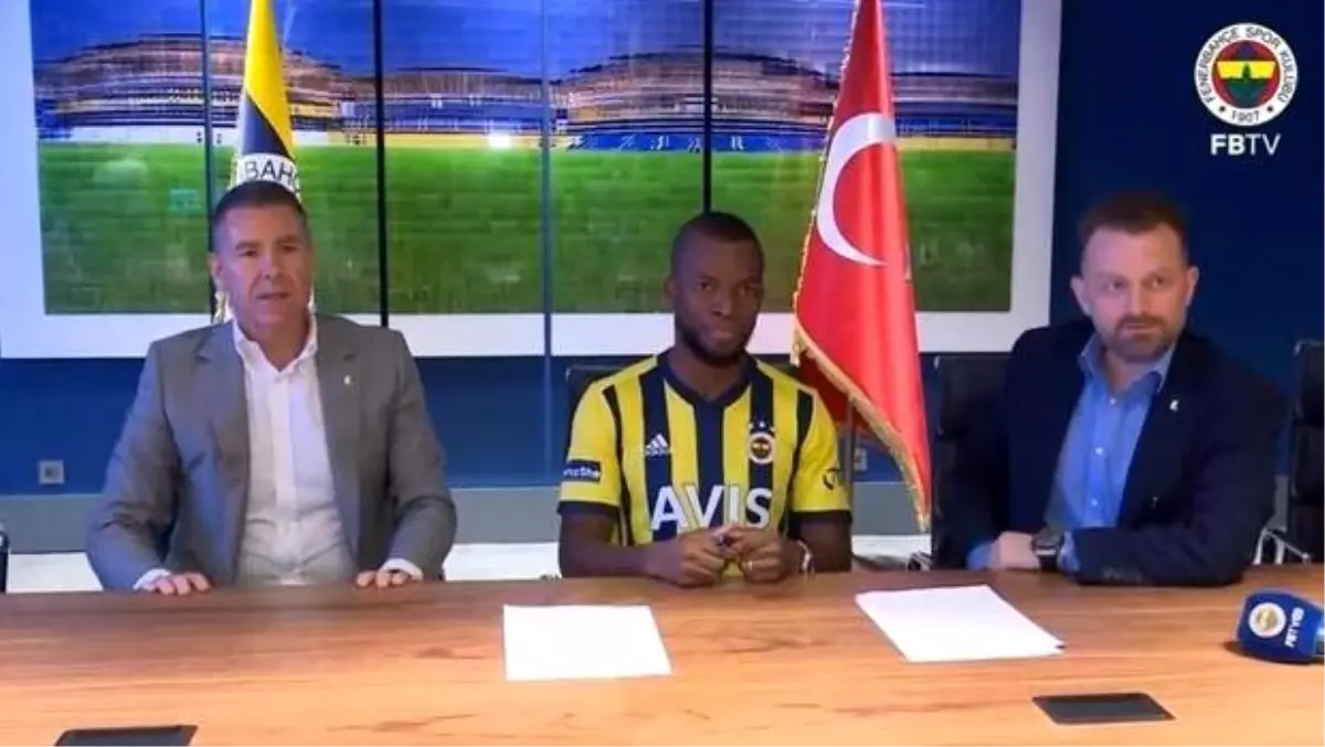 Enner Valencia resmen Fenerbahçe\'de