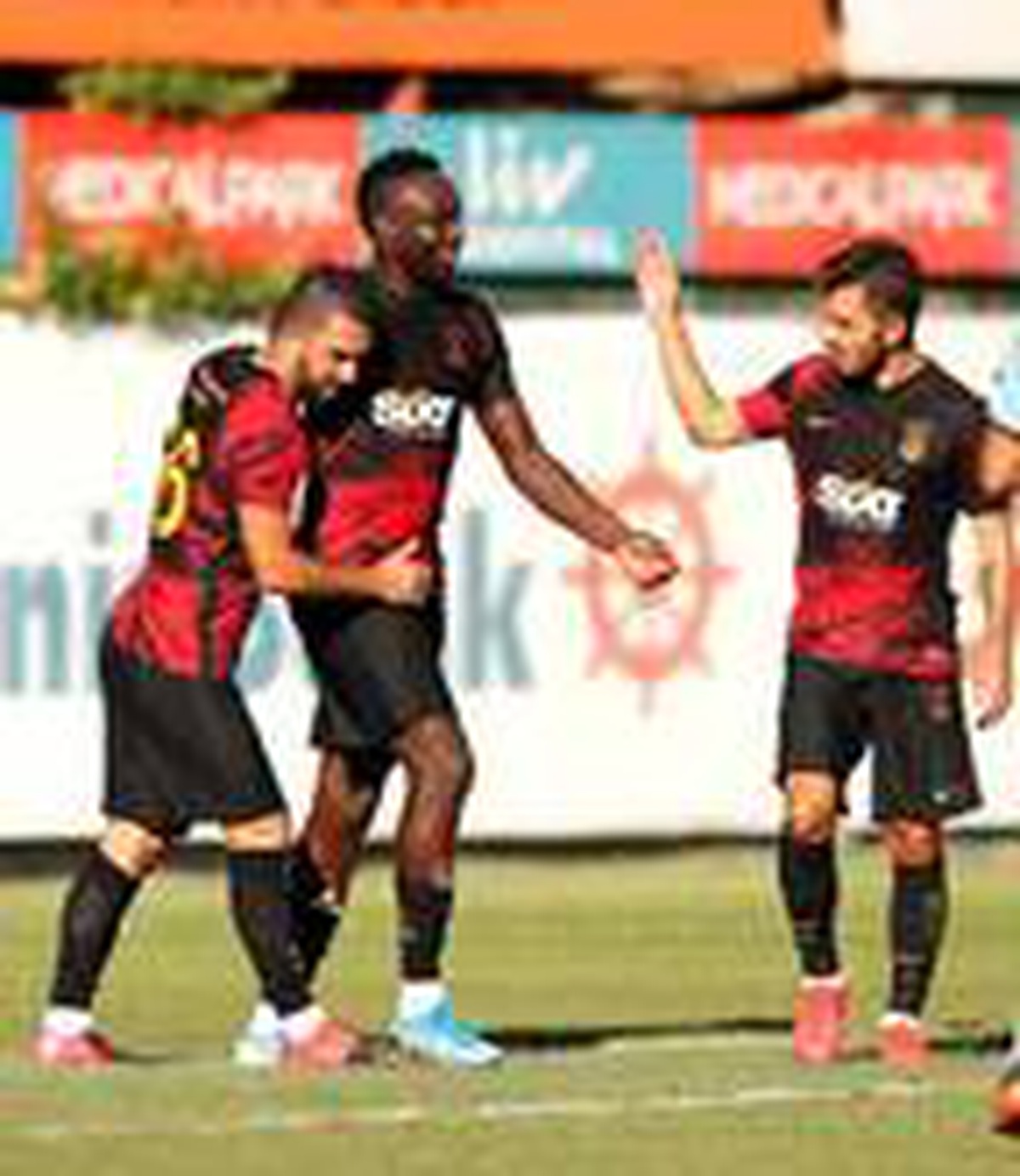 Galatasaray, hazırlık maçında İstanbulspor\'u 1 - 0 yendi