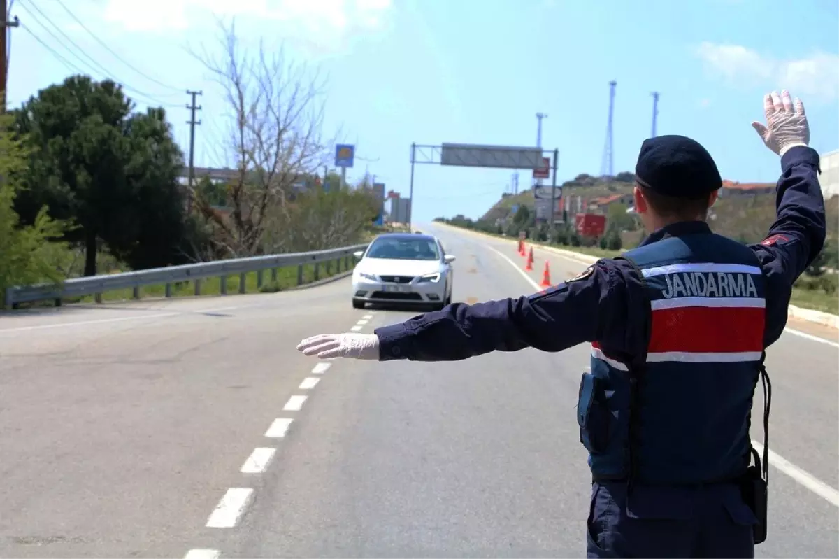 Tedbiri ihlal eden genç kız, jandarmaya takıldı