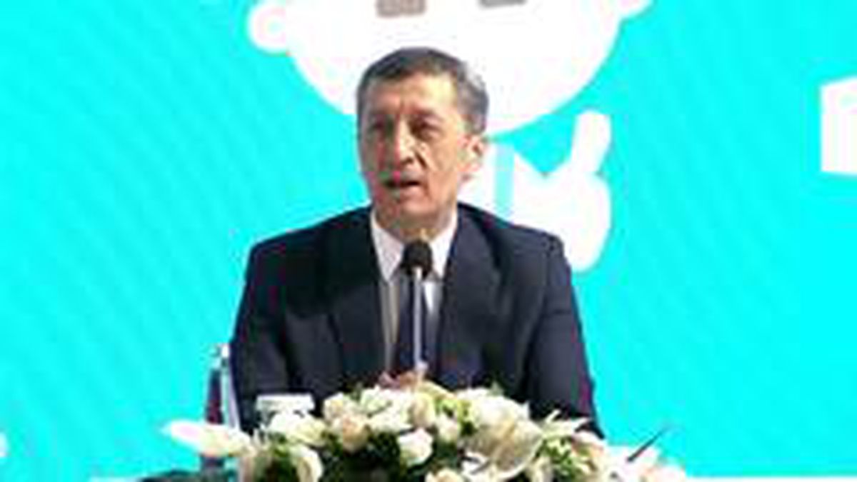 Bakan Selçuk: "21 Eylül\'de belirli sınıflarda yüz yüze eğitimi başlatacağız"