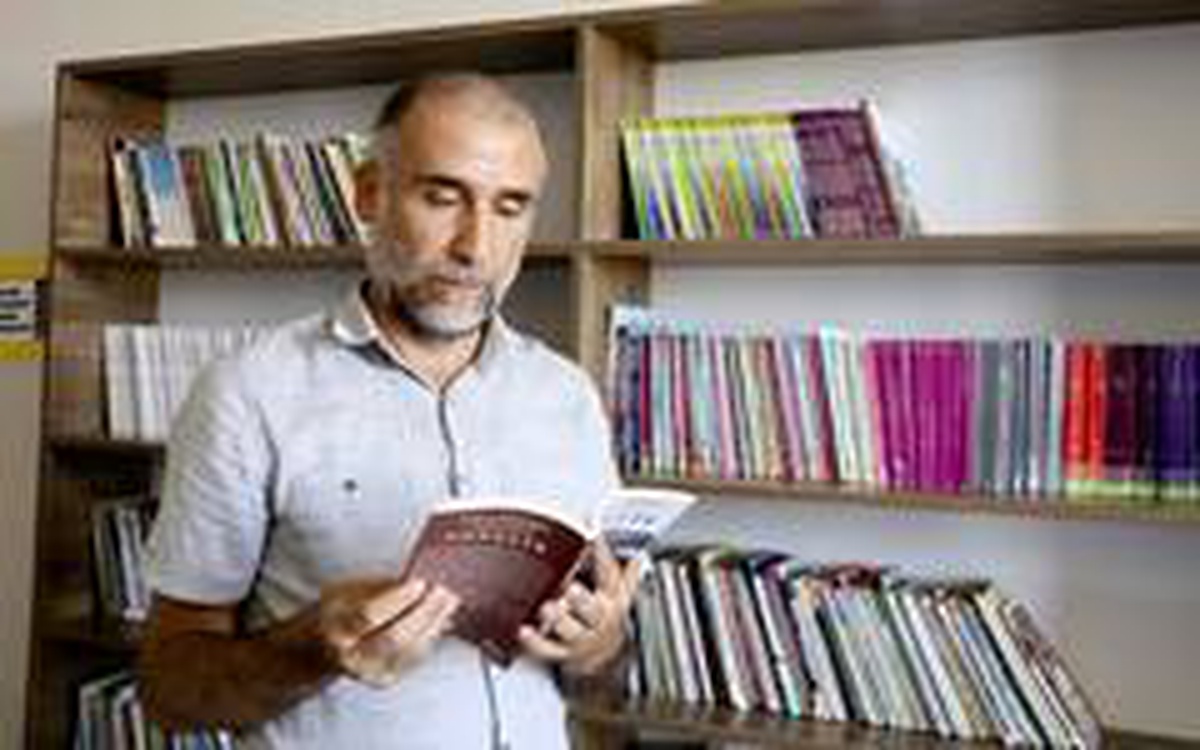 Eğitimci Yazar Aziz Darıcı\'nın ilk kitabı çıktı