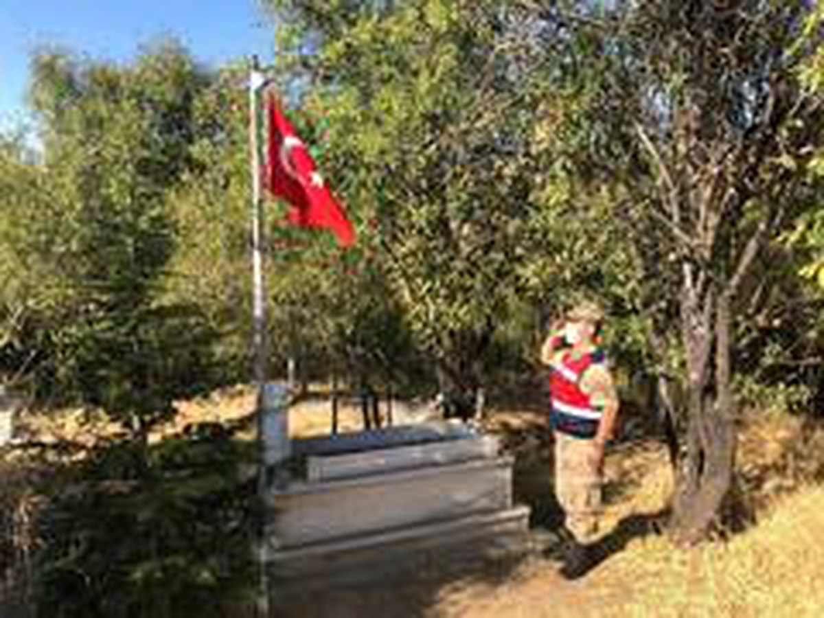 Son dakika haberi... Elazığ\'da Mehmetçik\'ten şehitlik hassasiyeti