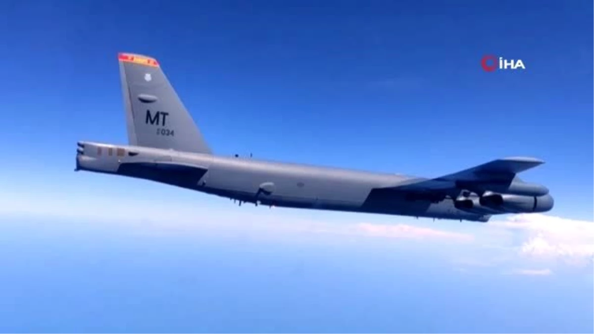 Rus savaş uçakları Karadeniz üzerinde ABD keşif uçağını önledi
